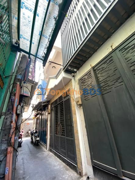 Nhà 35m² Quận 10 - 4 Tầng, 5PN, Giá Sốc 6.9 Tỷ