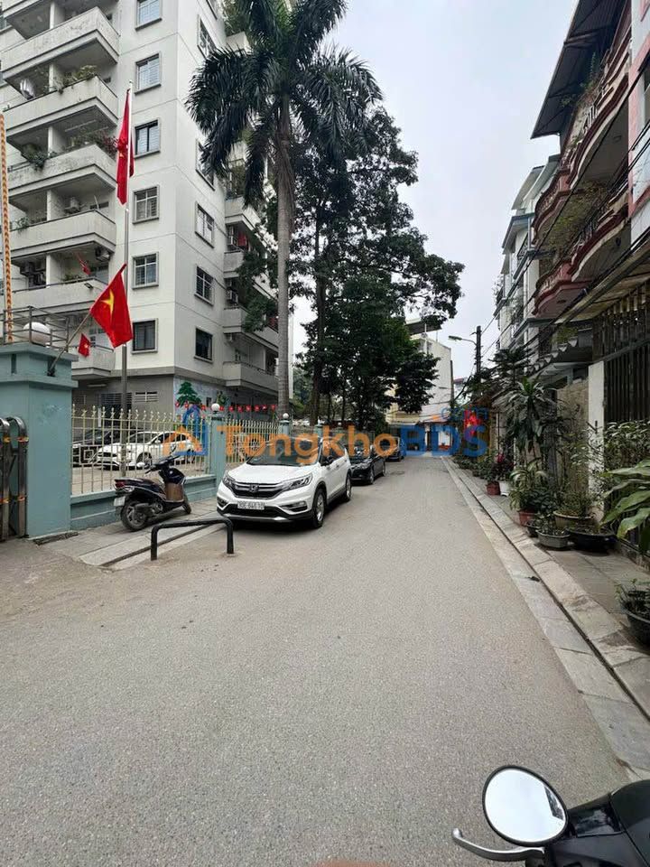 Nhà Phùng Chí Kiên Cầu Giấy 83m² - 5 Tầng, Ô tô tránh, Sổ đỏ chính chủ