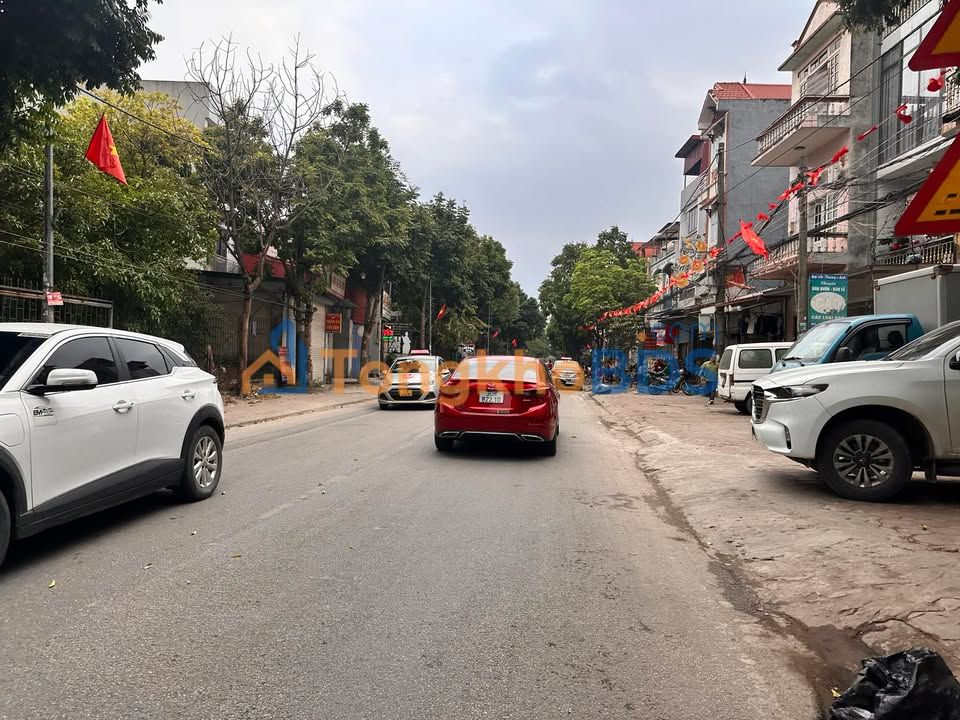 Bán Đất Đông Anh 60m² - Gần Hồ Điều Hoà, Giá 4 Tỷ, Sẵn Sổ Đỏ