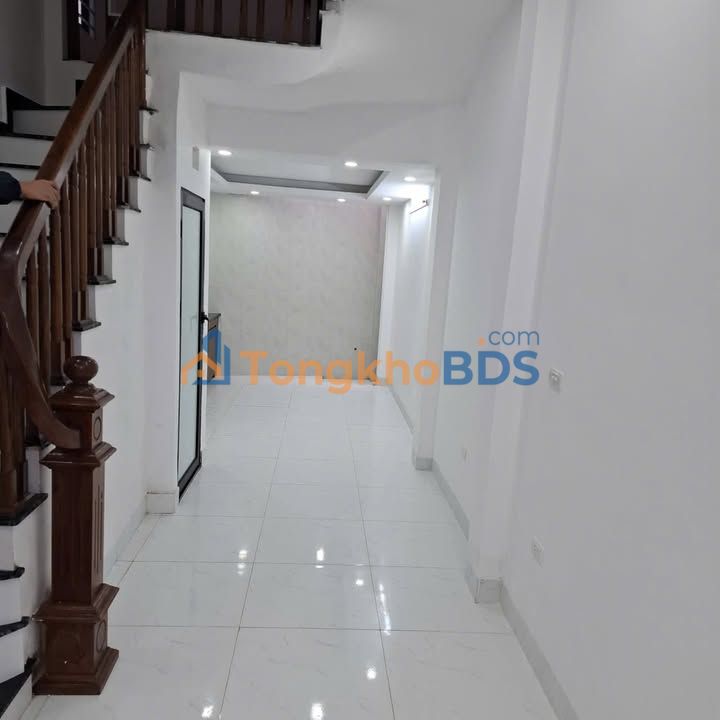 Nhà 5 tầng Ngọc Hồi, Thanh Trì 45m² - Sổ đỏ vuông vắn, giá 7.95 tỷ
