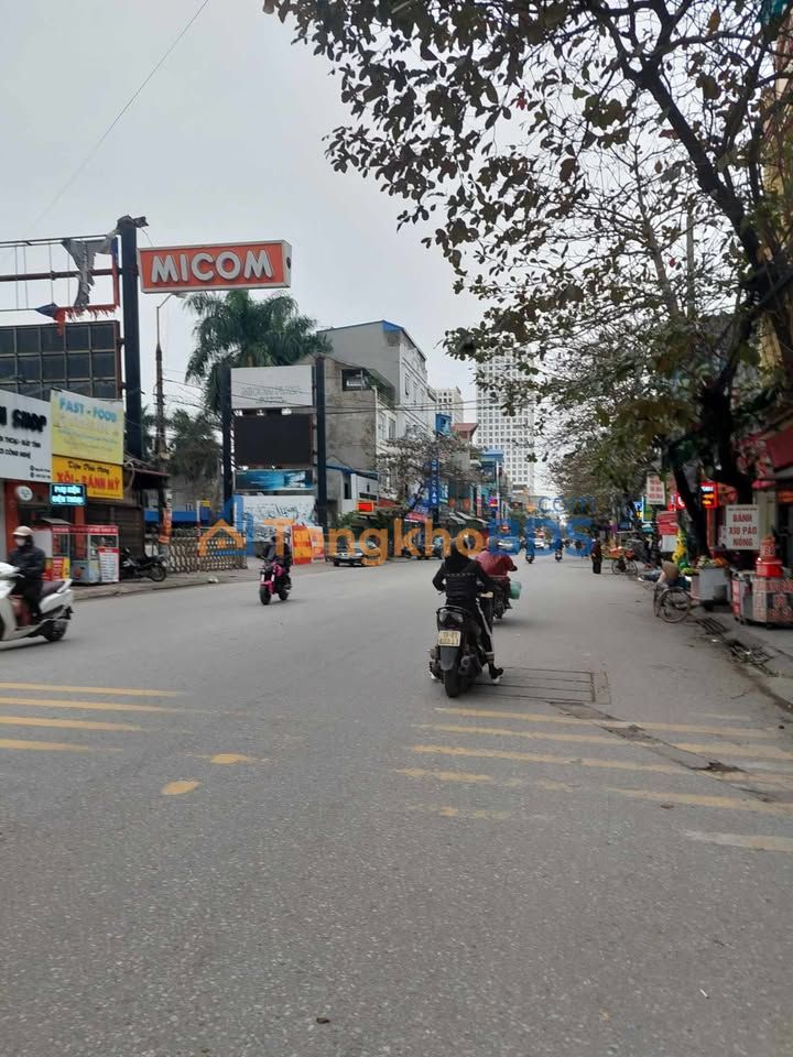 Nhà Mặt Tiền Kinh Doanh Đường Điện Biên, Nam Định - 126m², Ngay Trung Tâm