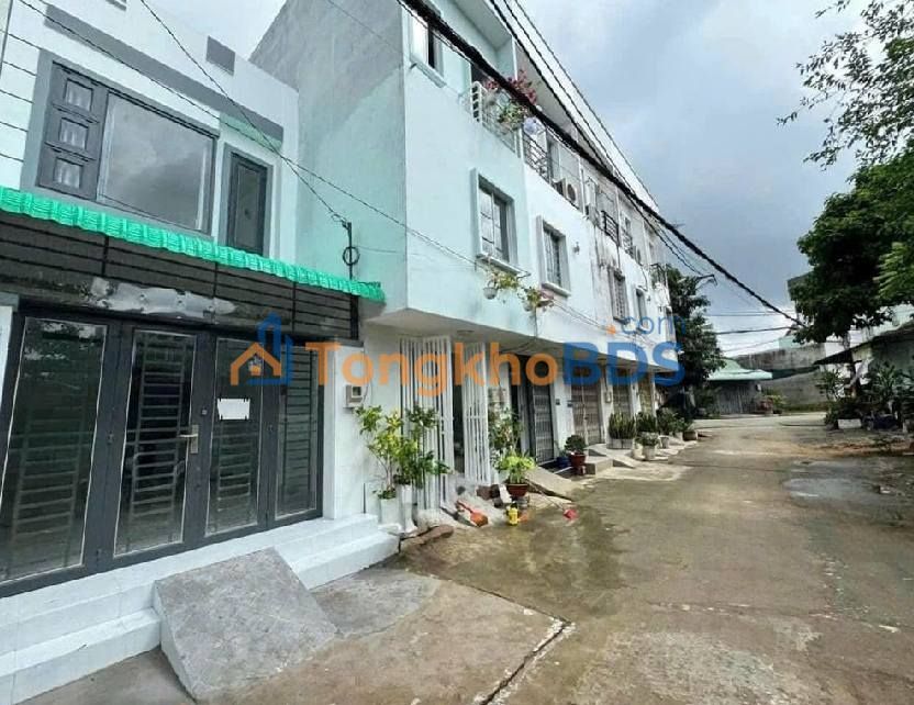 Nhà 2 tầng hẻm ô tô Lê Văn Lương, 32m² - Giá 1.1 tỷ, sổ hồng