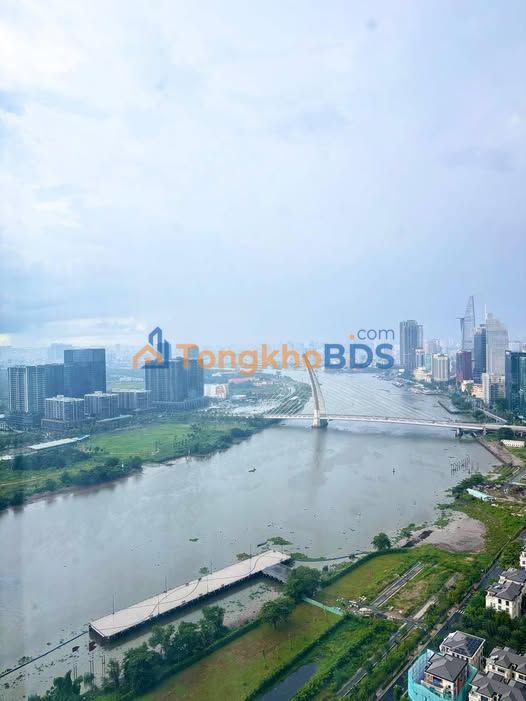 Căn hộ Vinhomes Golden River Quận 1 69m² 15,5 tỷ - View sông đẹp