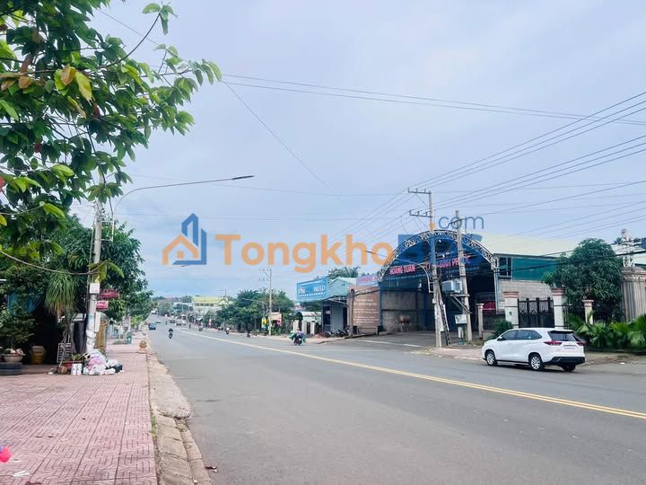 Mặt Tiền Nguyễn Huệ - Đồng Xoài 192m² - Kinh Doanh Tốt