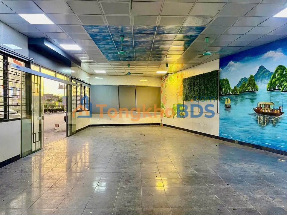 Mặt bằng kinh doanh 150m² đối diện Vincom Cẩm Phả - Giá thuê 7 triệu/tháng