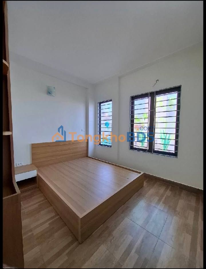 Nhà 5 Tầng Yên Nghĩa 150m² - Sát Chợ, Trường, Ô Tô Vào Nhà