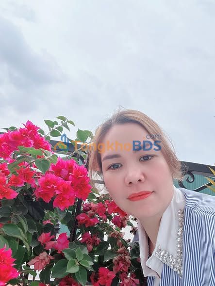 Nhà 5 Tầng Hoàng Mai - Ô Tô Đỗ Cửa, 6PN, Sổ Đỏ Nở Hậu