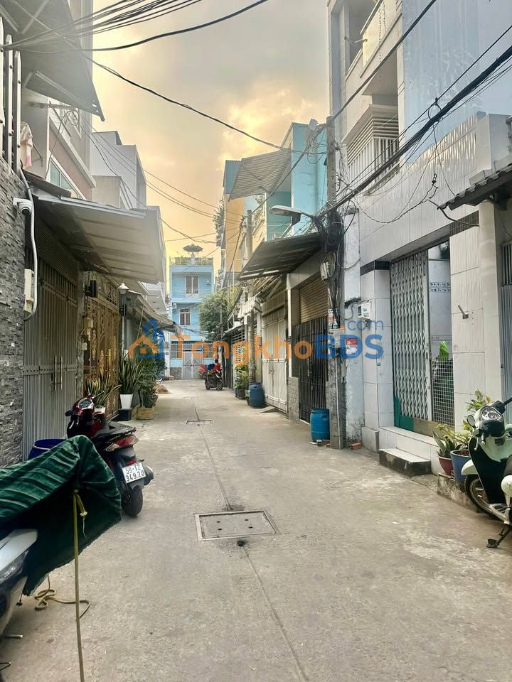 Nhà 2 Tầng 2 Mặt Kiệt 54m² Bình Long, Bình Tân - Giá 5.x Tỷ