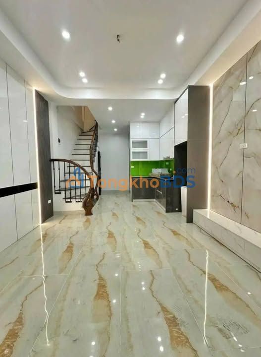 Nhà 5 Tầng Lai Xá 30m² Giá 6.x Tỷ - Gần Ngã Tư Nhổn