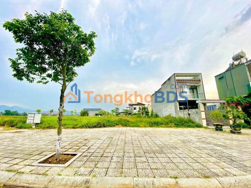 Đất Mặt Tiền Đường Trục 50, Sơn Tịnh - 125m² Hướng Đông, Giá 2 Tỷ