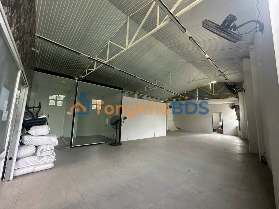 Mặt tiền Tân Phú 160m² - Kinh doanh sầm uất, giá 29 triệu/tháng