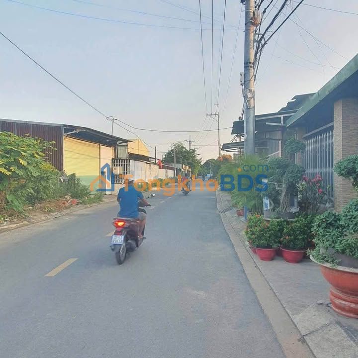 Bán Nhà Mặt Tiền Huỳnh Thị Na, Hóc Môn - 151m², 5 Tỷ, Hướng Đông Nam