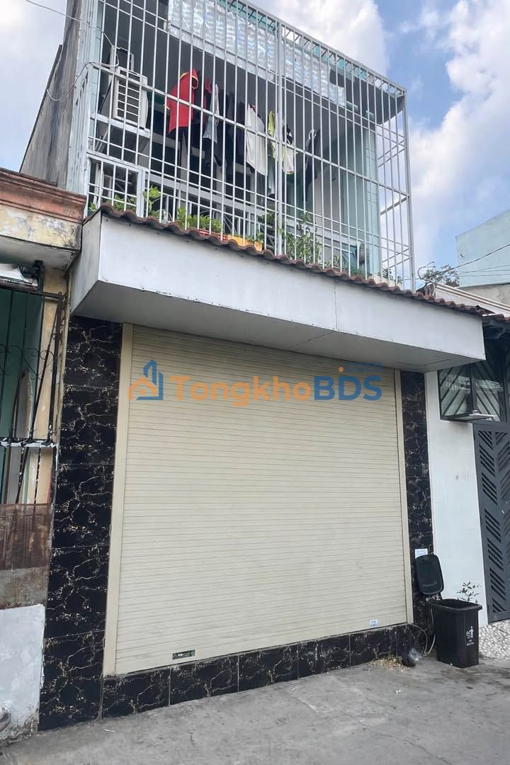 Nhà Cho Thuê 2 Tầng, Hẻm Xe Hơi 40m², Quận 12 - Giá 5 Triệu/Tháng