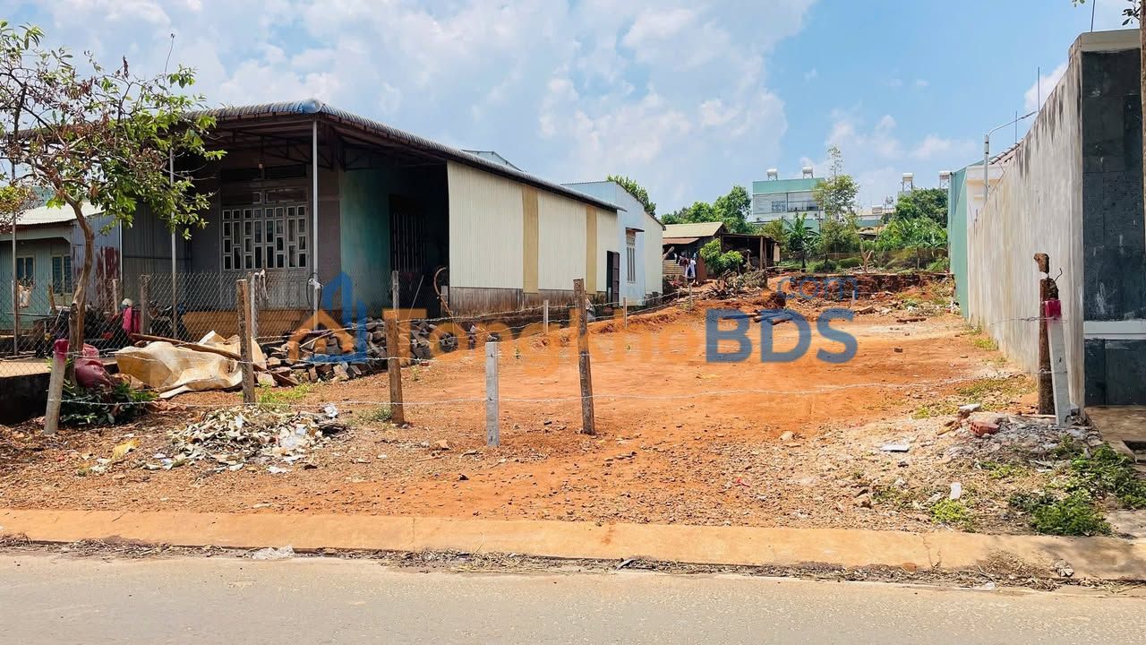 Bán Đất Mặt Tiền Đặng Trần Côn, Pleiku - 400m² Thổ Cư, Giá Mềm