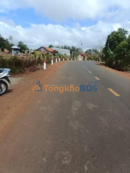 Đất nền 300m² Trục chính Km42, Krông Búk - Kinh doanh sầm uất, 2 mặt tiền