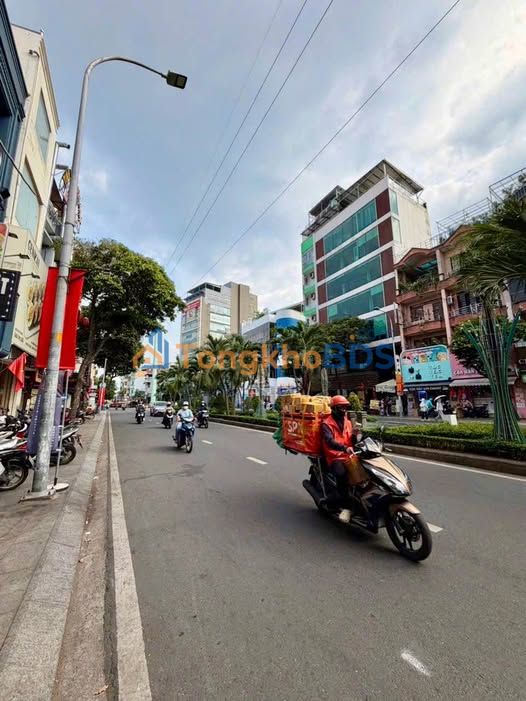 Nhà 2 Tầng Phan Xích Long, Phú Nhuận - 93.5m², 6PN, 11.5 Tỷ