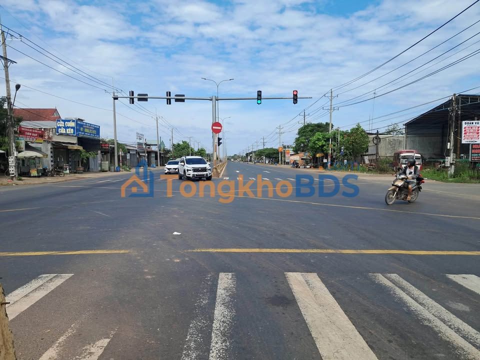 Đất Mặt Tiền Cao Bá Quát Dĩ An 200m² - Giá 650 Triệu, Sổ Đỏ