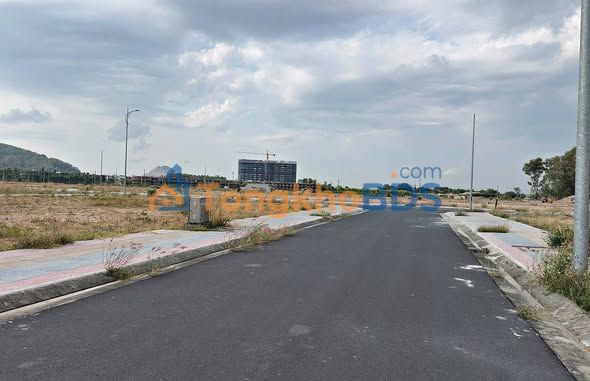 Đất Nền Phú Mỹ 370m² - Sổ Hồng Full Thổ Cư, Giá Hơn 2 Tỷ