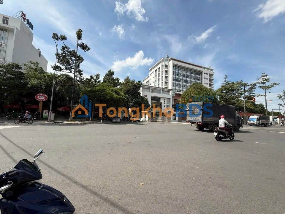 Nhà Mặt Tiền D2D Biên Hòa - Kinh doanh đỉnh cao, 7.5 tỷ