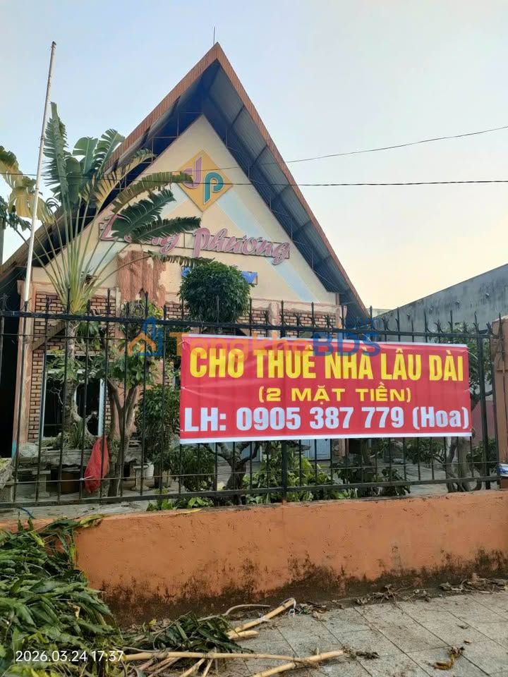 Cho thuê nhà 2 mặt tiền góc ngã tư Bà Triệu - Nguyễn Viết Xuân, Kon Tum