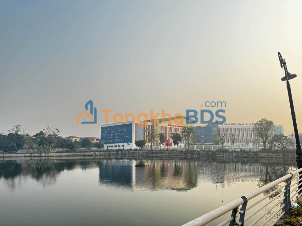 Nhà Liền Kề View Hồ 102m² Hướng Bắc Giá 5 Tỷ - Khu VIP Bình Xuyên