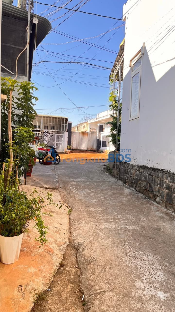 Nhà Nguyên Căn 3PN Bùi Huy Bích, Buôn Ma Thuột - Giá 4 Triệu/Tháng