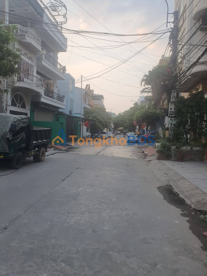 Nhà 3 Tầng Mặt Tiền Kinh Doanh Yết Kiêu, Móng Cái - Chỉ 2 Tỷ