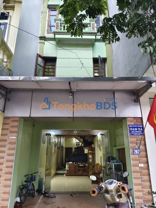 Cho thuê nhà mặt tiền Trần Hưng Đạo, Phủ Lý - 200m², 4 tầng, 10 triệu/tháng