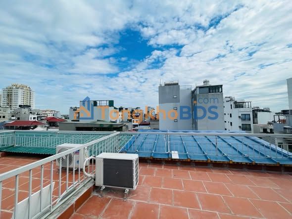 Nhà 40m² 6 Tầng Thang Máy Mặt Tiền 4m Trịnh Công Sơn - Dòng Tiền 35 Triệu/Tháng