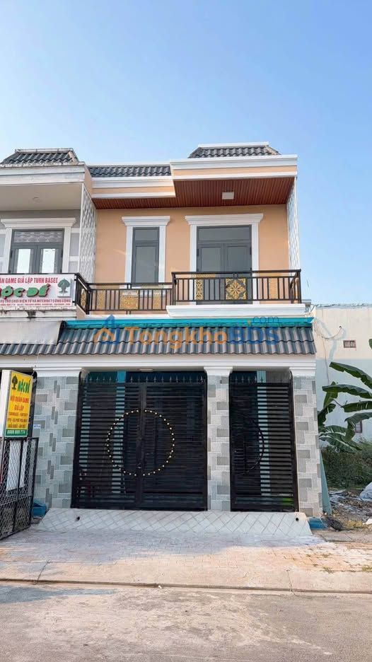 Nhà Sổ Hồng 3.49 Tỷ - Tân Phước Khánh, Bình Dương - 3PN, Ô Tô Đậu Cửa