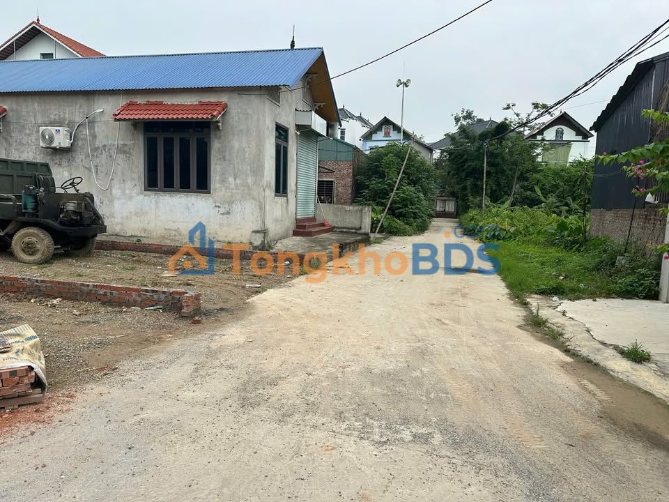 Đất Lô Góc 125m² Sổ Đỏ Tại KCN Phú Nghĩa, Chương Mỹ - Giá 2 Tỷ Ô Tô Tránh