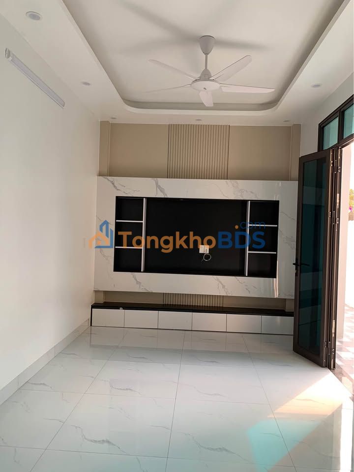 Nhà 3 Tầng Phú Xuân, Thái Bình 40m² - Sẵn Sàng An Cư Lâu Dài