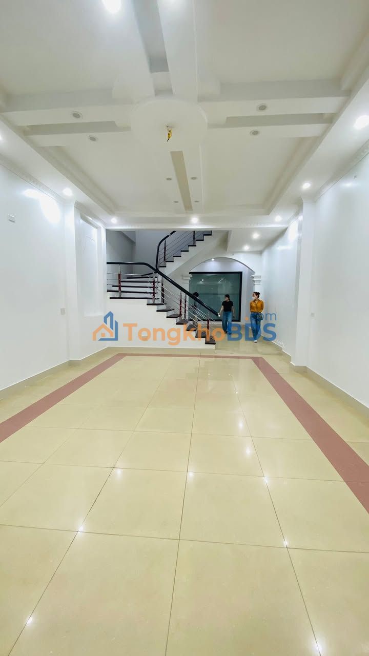 Cho thuê nhà mặt tiền Lê Quý Đôn, Thái Bình - Kinh doanh sầm uất 80m²