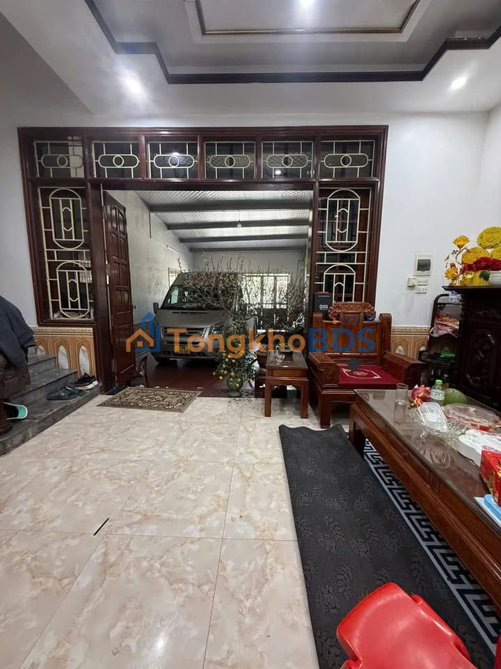 Cho thuê nhà mặt đường lớn Thanh Trì 150m² - 9 triệu/tháng