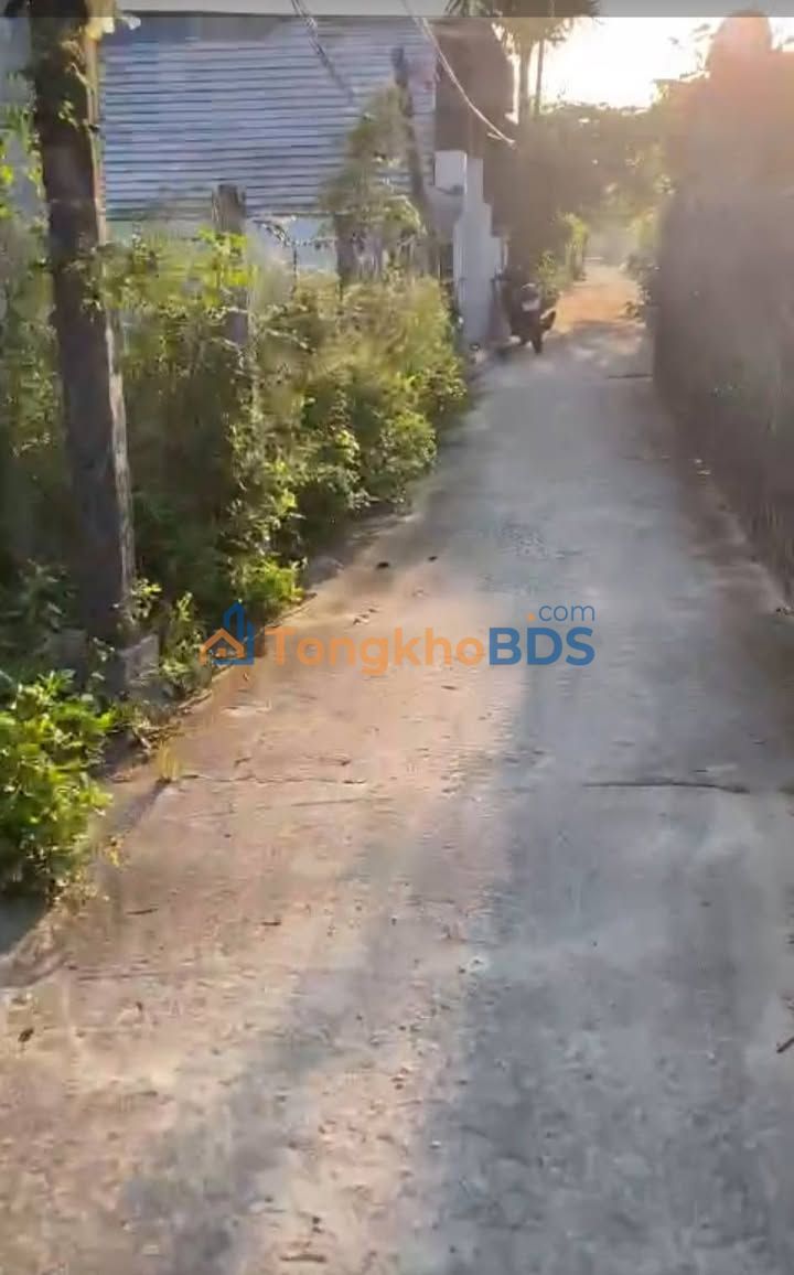 Bán Đất Bình Trung, Bình Sơn: 370m² Gần Trường Cấp 1, Giá 7xx Triệu