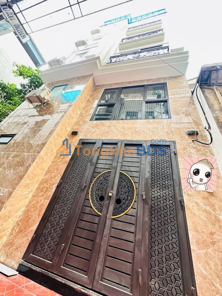 Nhà 34m² 6 Tầng Thang Máy Định Công Thượng - Ô tô đỗ cổng, 9.5 Tỷ