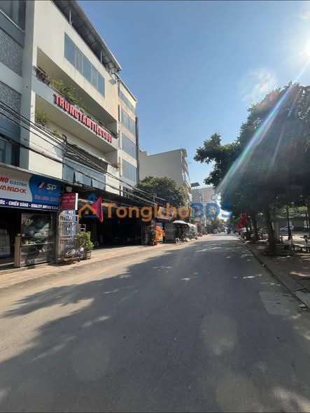 Nhà 2 Tầng 170m² MT 8m Kim Chung, Đông Anh - Sổ Hồng Chính Chủ