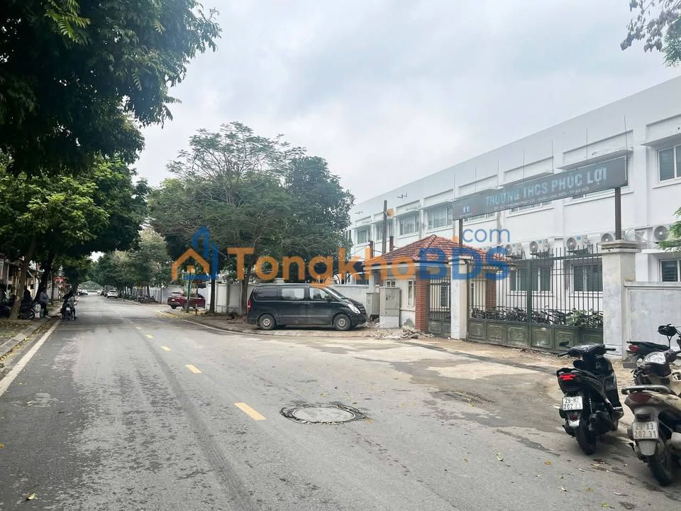 Đất Kinh Doanh Mặt Ngõ Ô Tô Tránh Phúc Lợi, Long Biên - 77m²