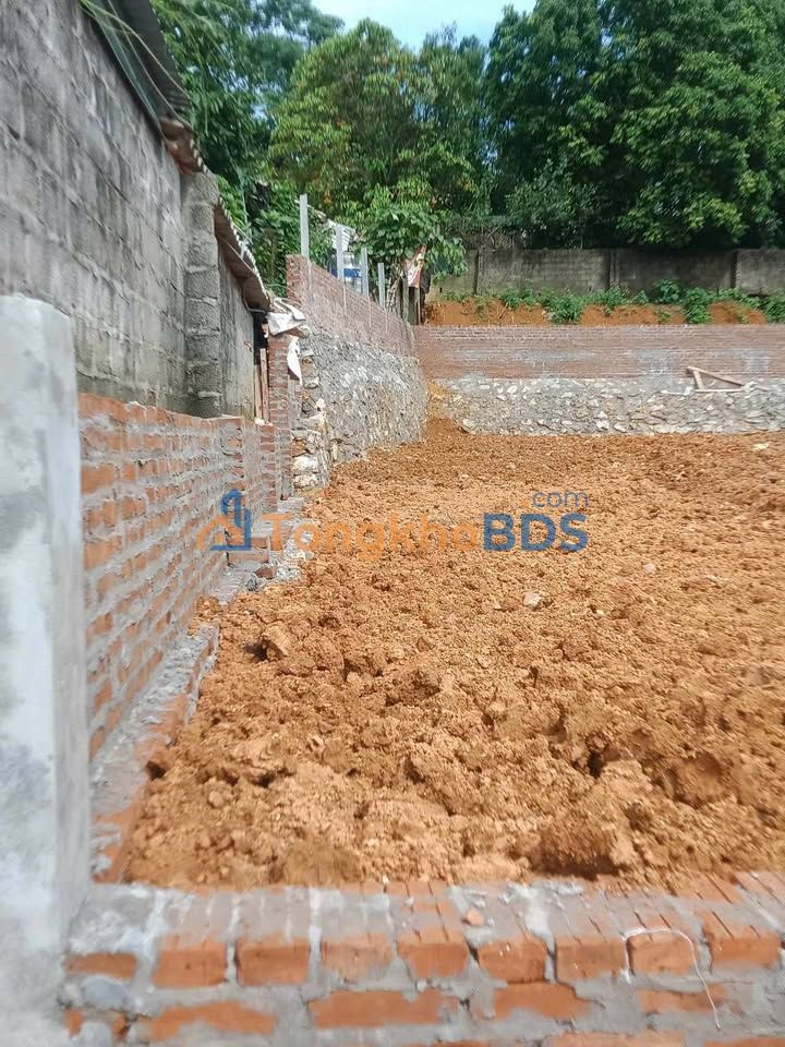 Bán đất Ba Vì 400m² - View núi, đồng ruộng, mặt đường trục chính