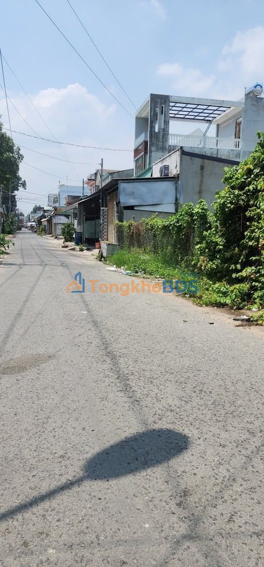 Bán nhà 2 tầng 120m² đường Phạm Ngọc Thạch, Thủ Dầu Một - 5 Tỷ