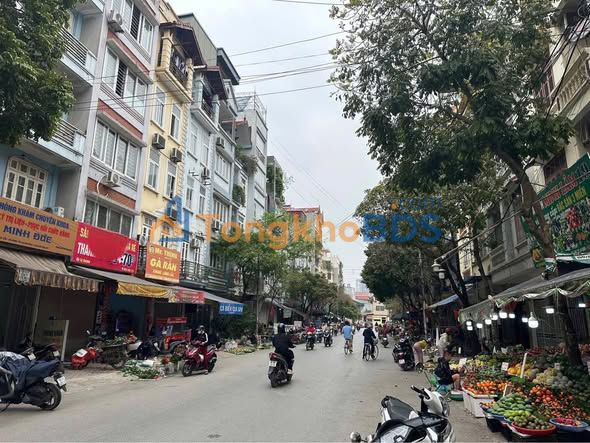 Cho thuê nhà mặt phố kinh doanh sầm uất 50m², 5 tầng tại Chợ Ngô Thì Nhậm, Hà Đông
