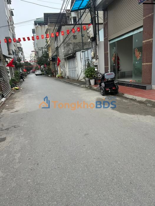 Đất nền 83m² Ngô Xuân Quảng, Gia Lâm - Sổ đỏ vuông, ô tô vào đất