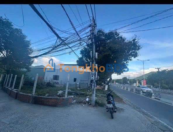 Bán Đất Mặt Tiền Nguyễn Tất Thành, Nha Trang 60m² - Giá 2.95 Tỷ