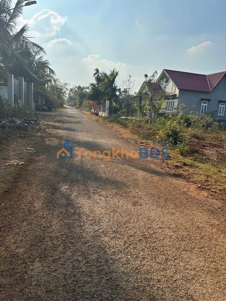 Đất thổ cư 300m² mặt tiền đường nhựa, TP Tuy Hòa, Phú Yên - 1.99 tỷ