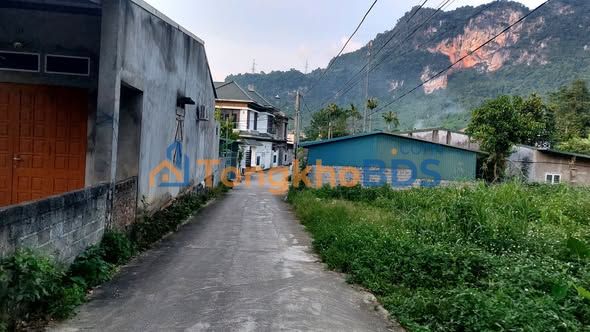 Bán Gấp Nhà Cấp 4 Ngõ 60 Sơn Hà, Hà Giang - 200m² Sổ Đỏ, Ô Tô Thoải Mái