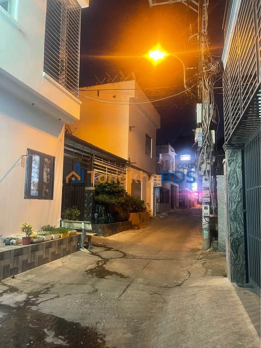 Nhà 90m² 4 tầng 19 phòng P. Phương Sài, Nha Trang - Thu nhập 40tr/tháng