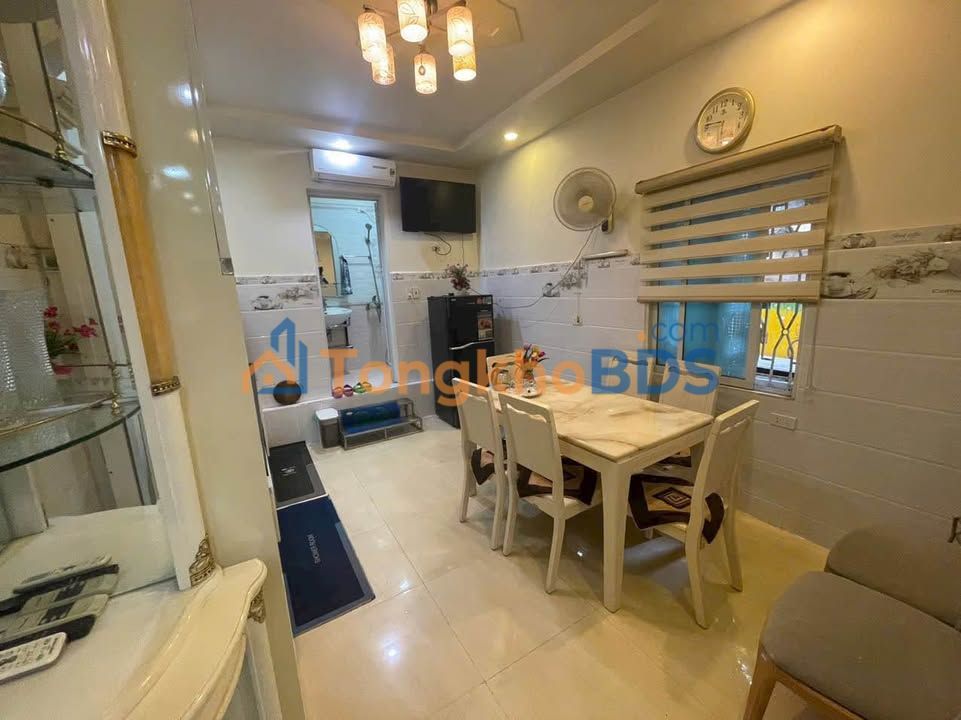 Nhà 2 Tầng 100m² Điện Biên Phủ, HP - Sân Cổng Riêng, Full Đồ