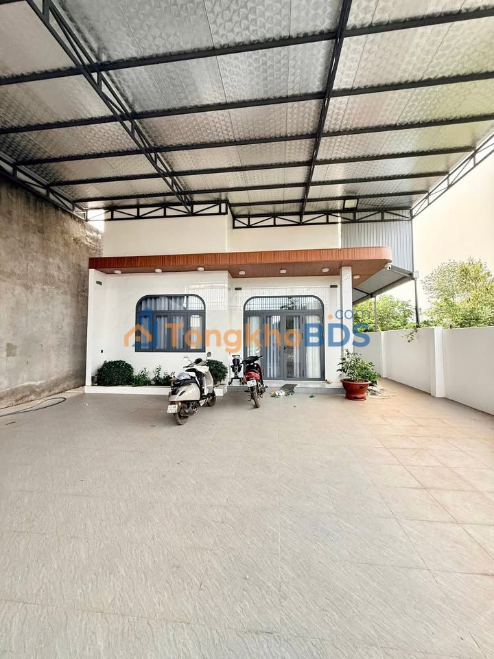 Nhà Mặt Tiền Nhựa QL26, Buôn Ma Thuột - 520m², 3PN, Đậu 4 Ô Tô