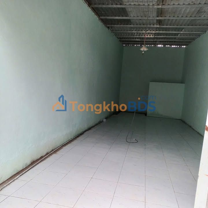 Bán Gấp Nhà 2 Mặt Tiền KDC Hồng Long, Thủ Đức - 60m² Giá 2 Tỷ