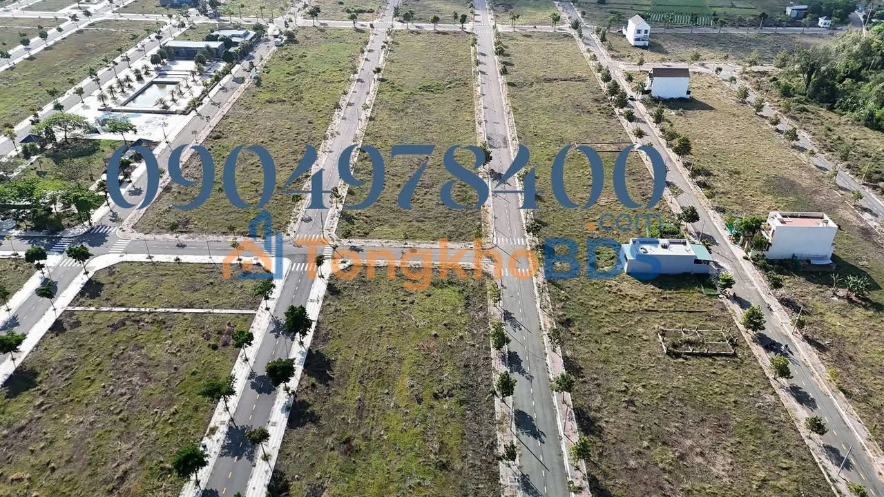 Bán Gấp Đất Nền Châu Đức 126m² Sổ Hồng Riêng - Gần KCN Sonadezi